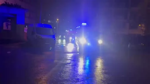 Hakkari’de düzensiz göçmenleri taşıyan minibüs dereye uçtu: 20 yaralı