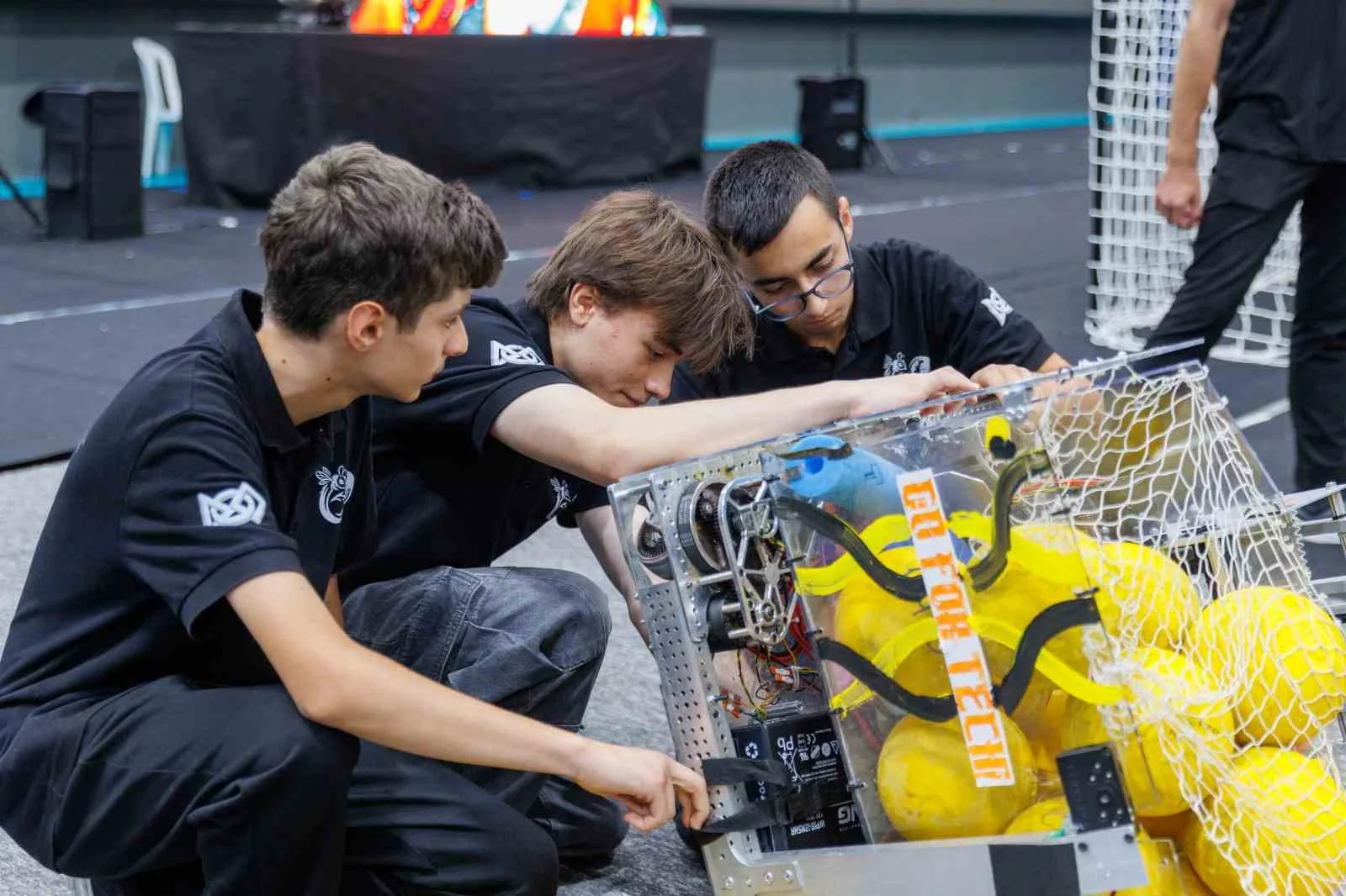 Gençlerin geliştirdiği robotlar Yıldız’da parkura çıkıyor