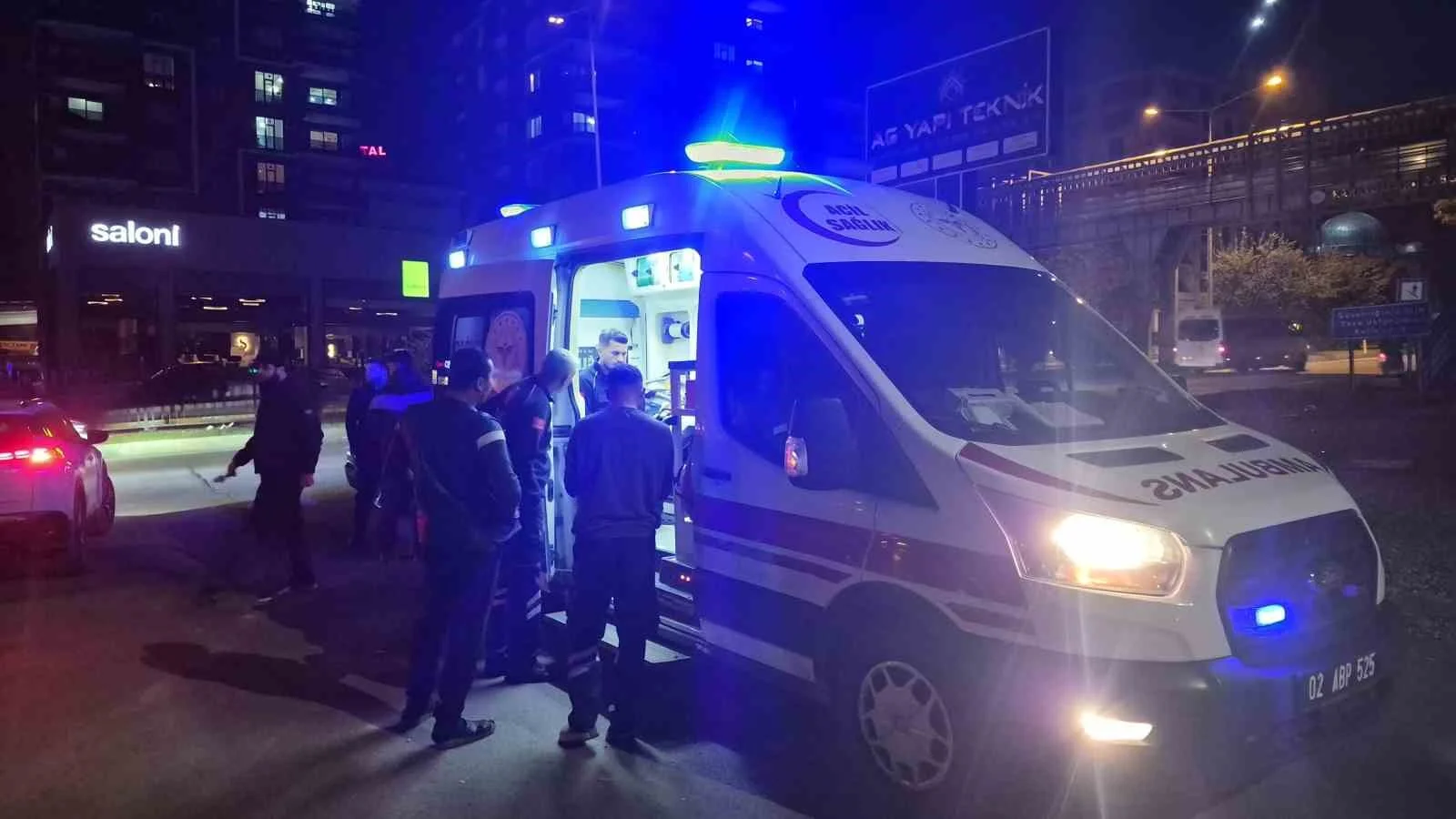 Otomobil ile motosiklet çarpıştı: 1 yaralı