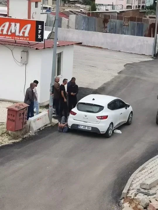 Otomobilin çarptığı yaya yaralandı