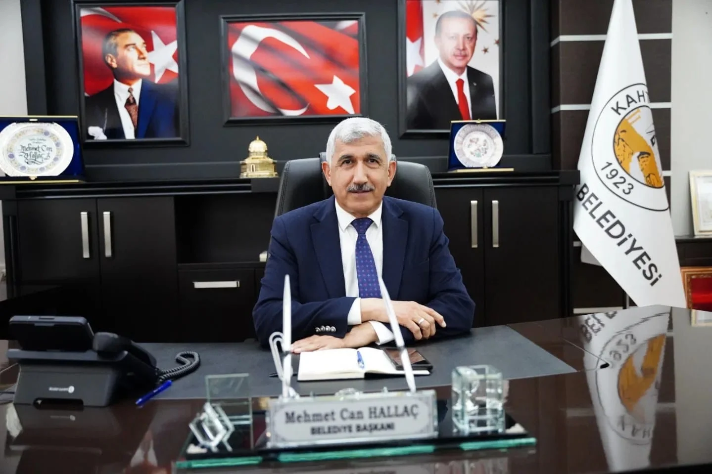 Hallaç’tan 29 Ekim Cumhuriyet Bayramı mesajı