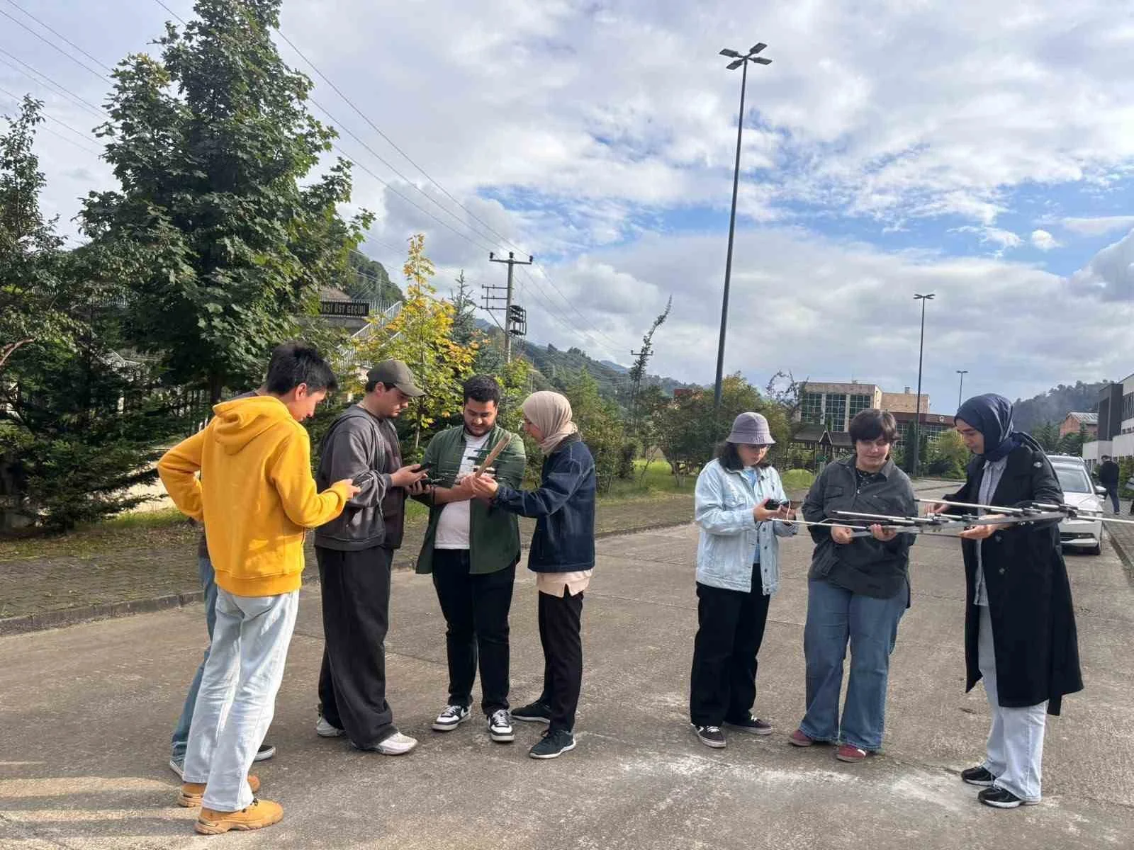 Trabzon’dan uzaya sinyal gönderdiler, ödül kazandılar