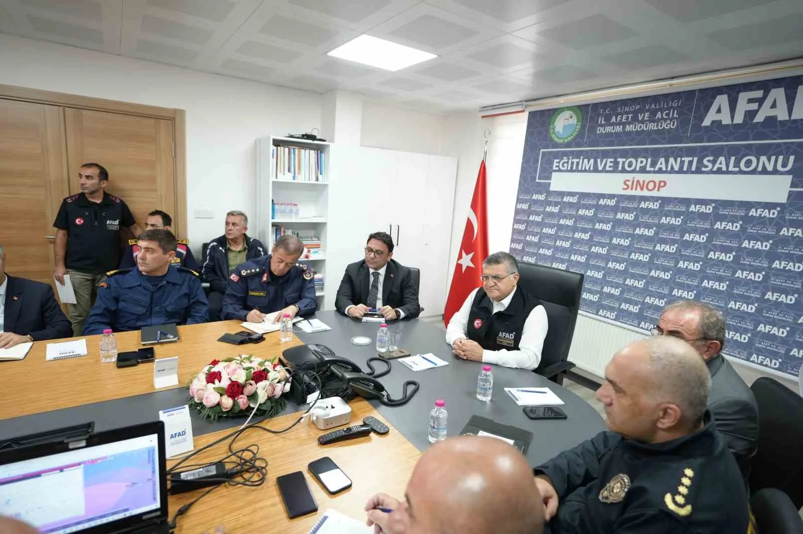 Sinop’ta kuvvetli yağış alarmı: Sel ve heyelan önlemleri masada