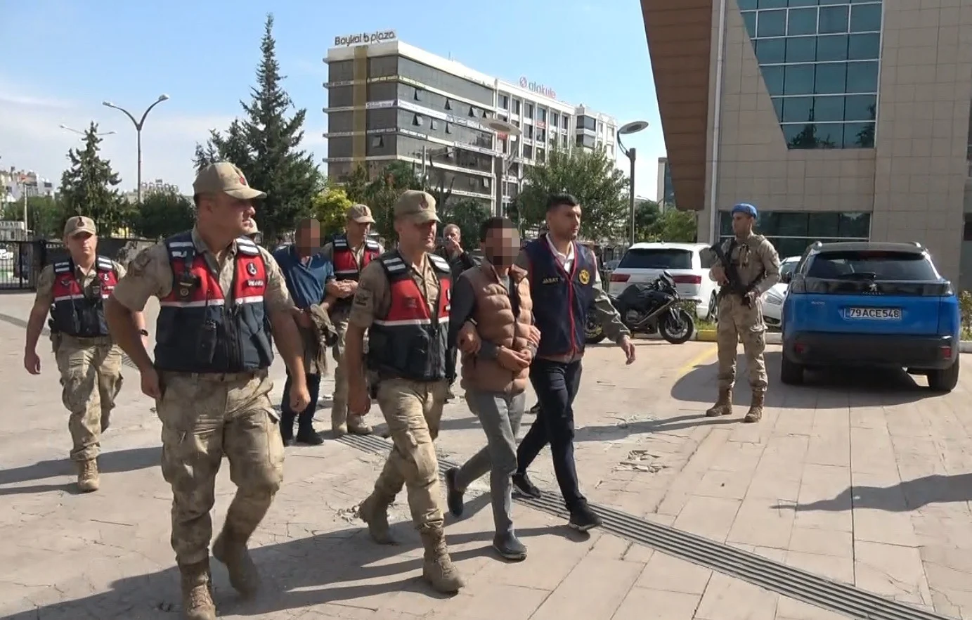 Kilis’te 12 yıl önceki cinayet dosyasında yakalanan 3 şüpheliden 2’si tutuklandı