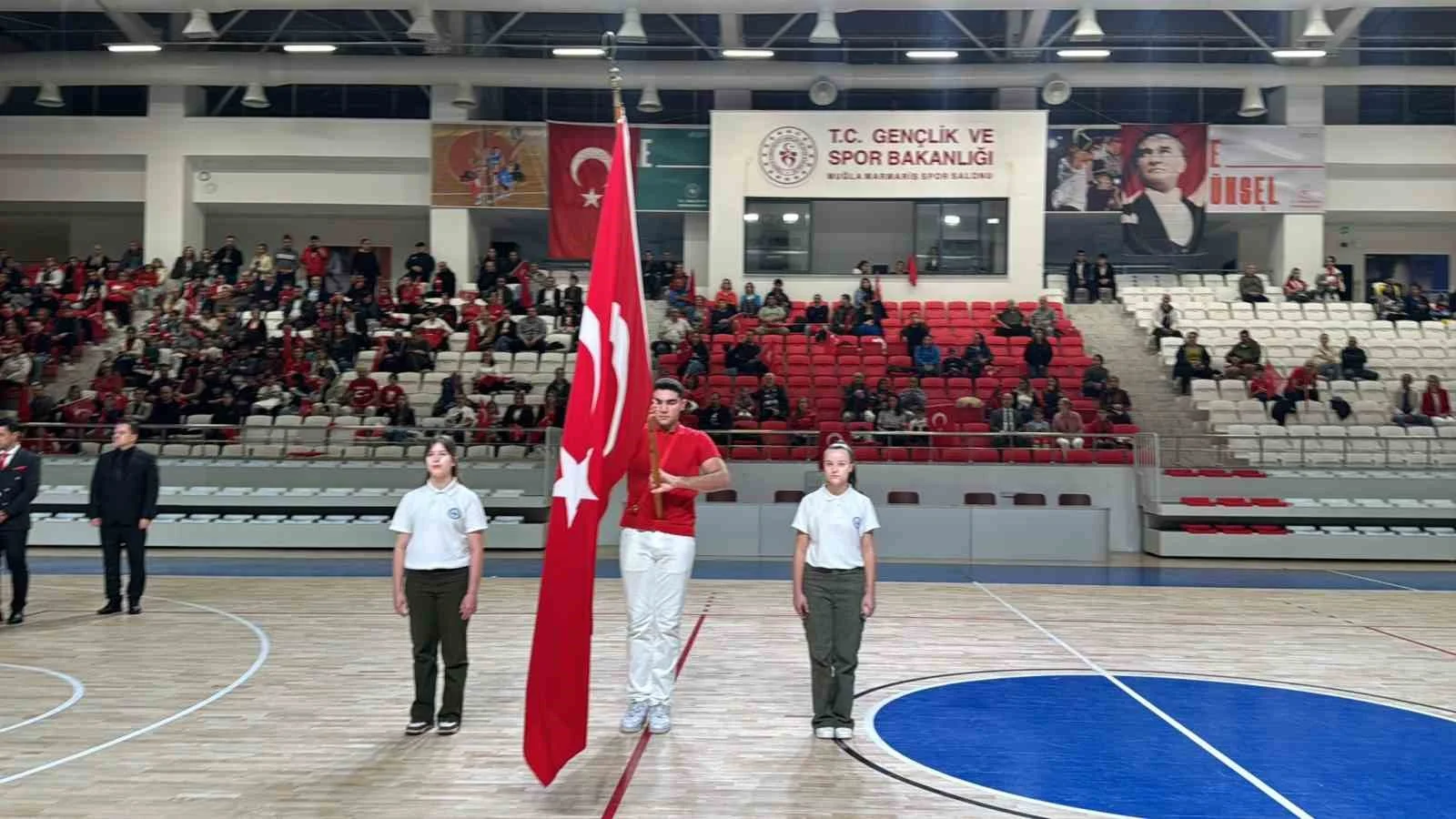 Marmaris’te Cumhuriyet’in 103. yılı coşkusu