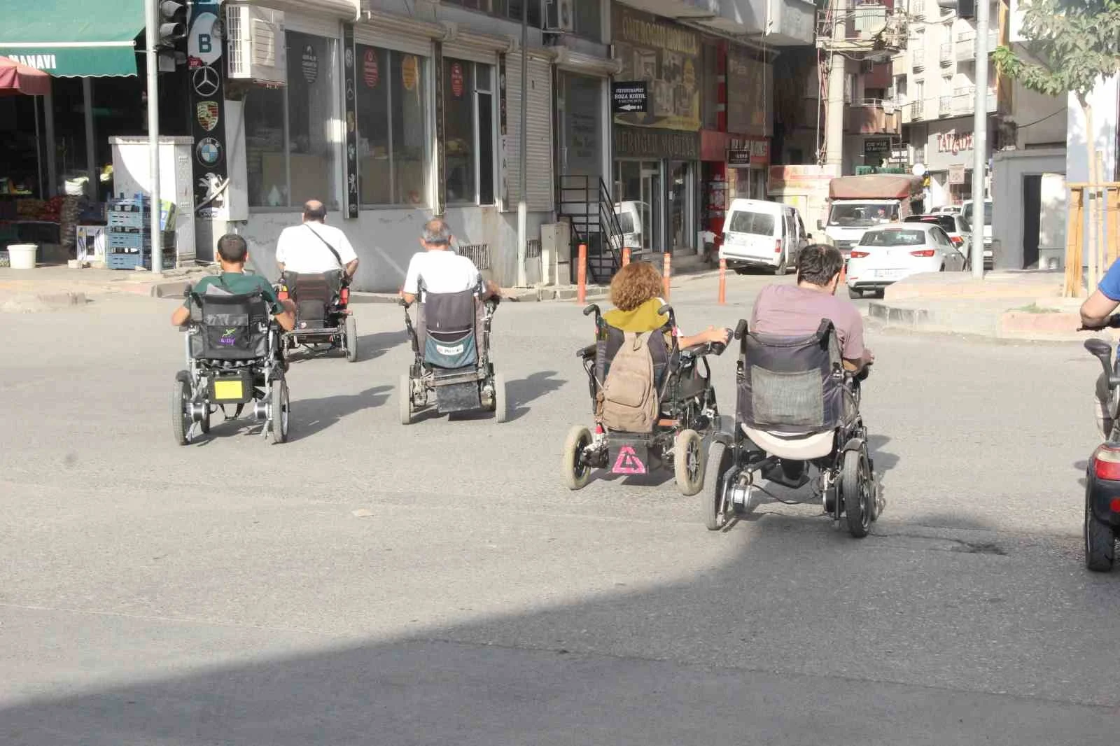 ’’Engelimiz değil, bize konulan engeller sorun’’