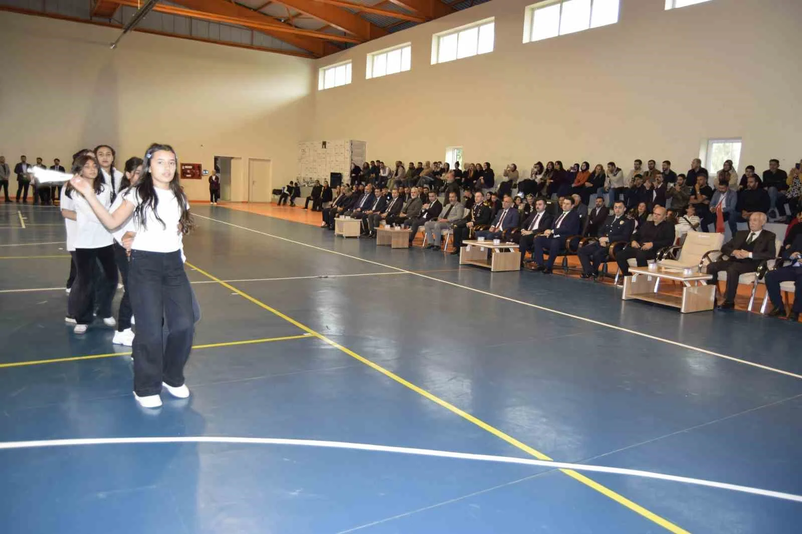 Dicle’de 29 Ekim Cumhuriyet Bayramı coşkuyla kutlandı