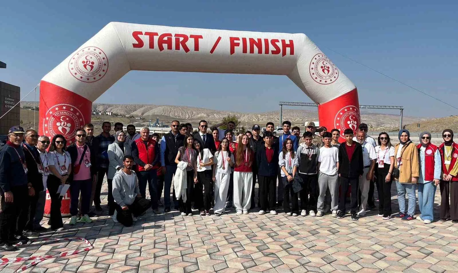 Cumhuriyet Kupası İl Birinciliği müsabakaları İliç’te sona erdi