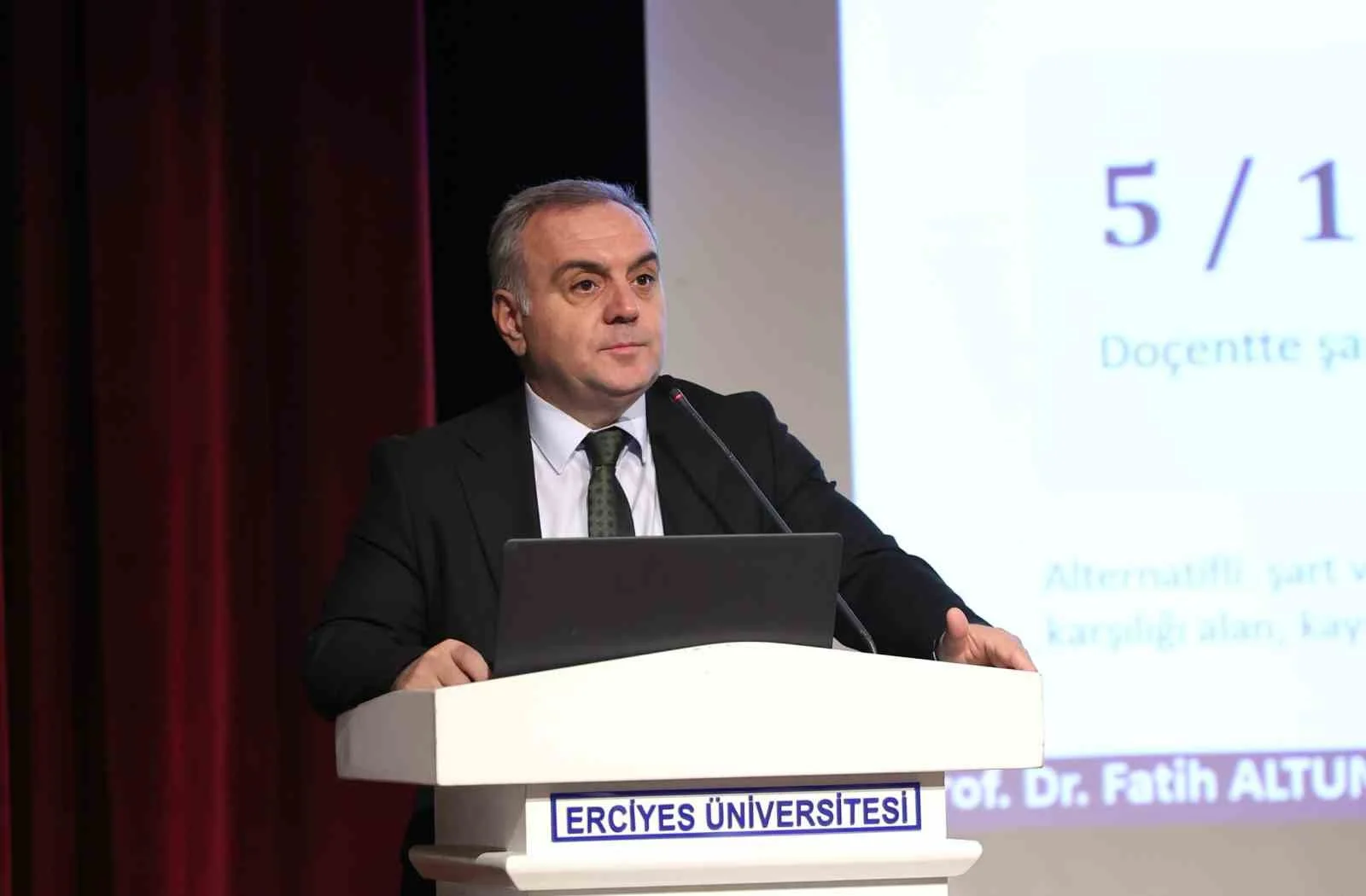 ERÜ’de ‘Fikrini TÜBİTAK’a Taşı’ Bilgilendirme Toplantısı düzenlendi