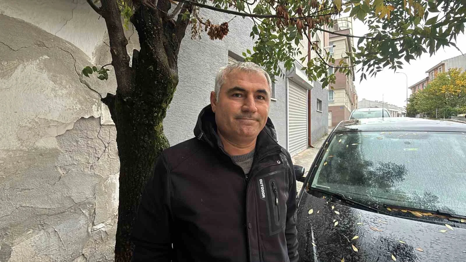 Eskişehir’de park halindeki araçların dikiz aynalarını kırdı