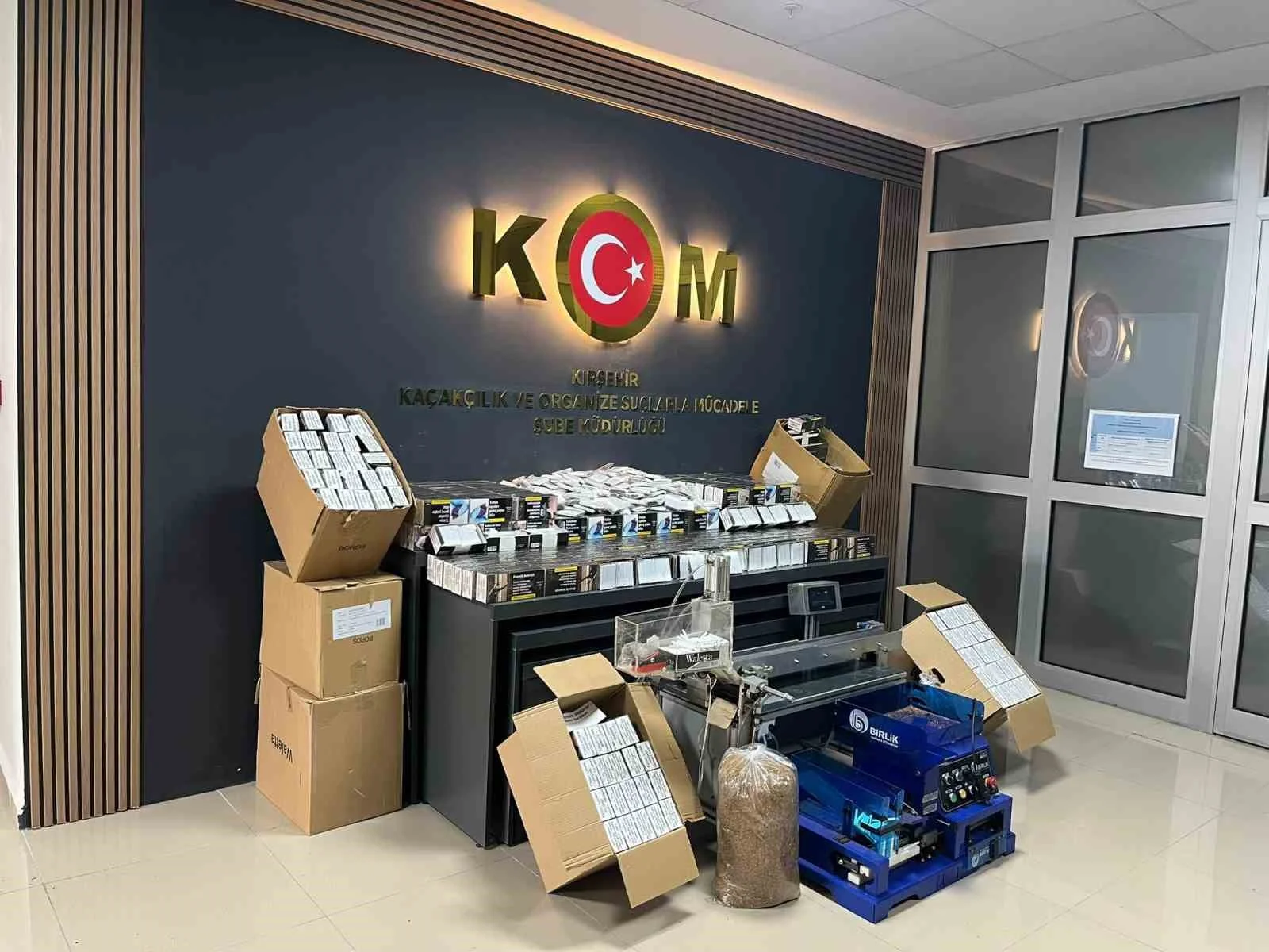 Kırşehir’de kaçak tütün operasyonu: 142 bin 600 makaron ele geçirildi