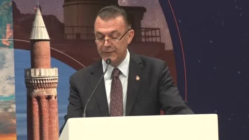 Türkiye 198 uyduluk uzay ağına hazırlanıyor: İlk uydu 2 yıl içinde