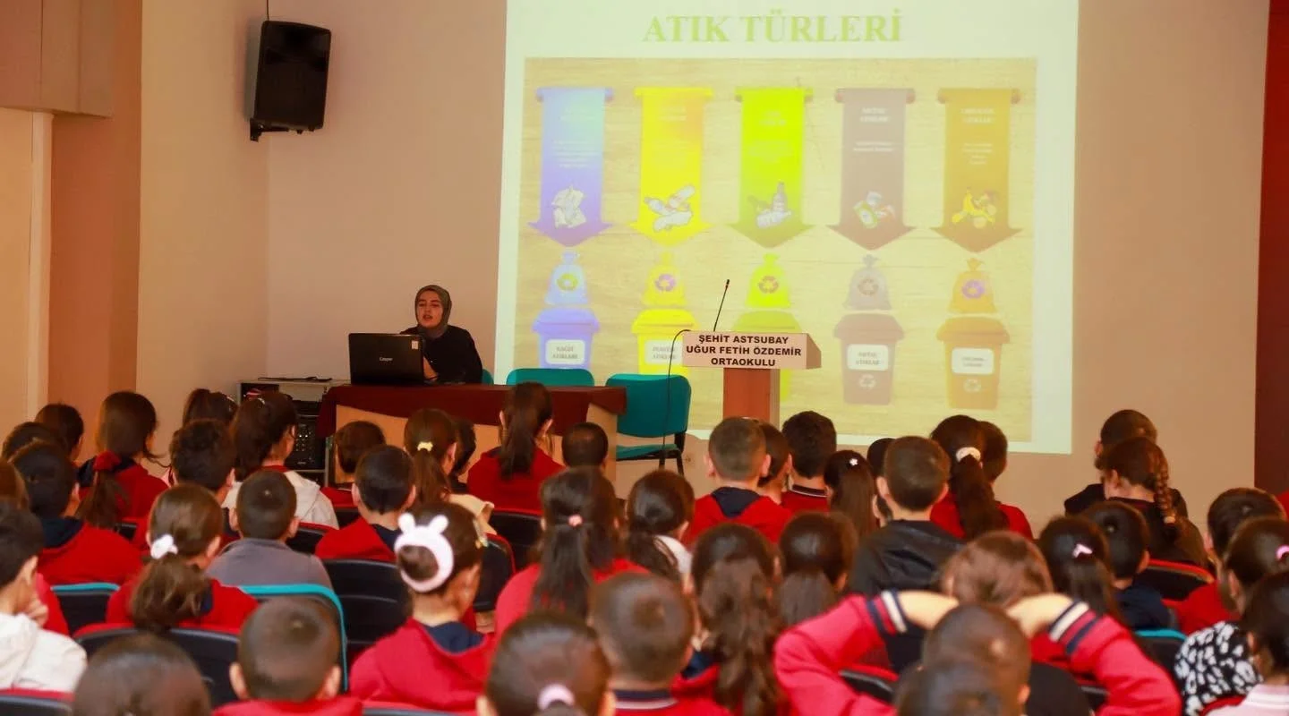 Erzincan’da öğrencilere sıfır atık ve çevre bilinci eğitimi