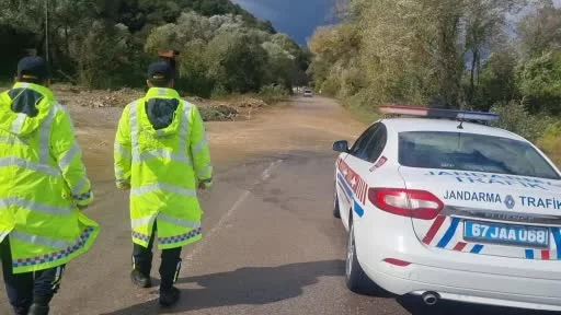 Zonguldak’ta taşkın nedeniyle jandarmadan güvenlik önlemi
