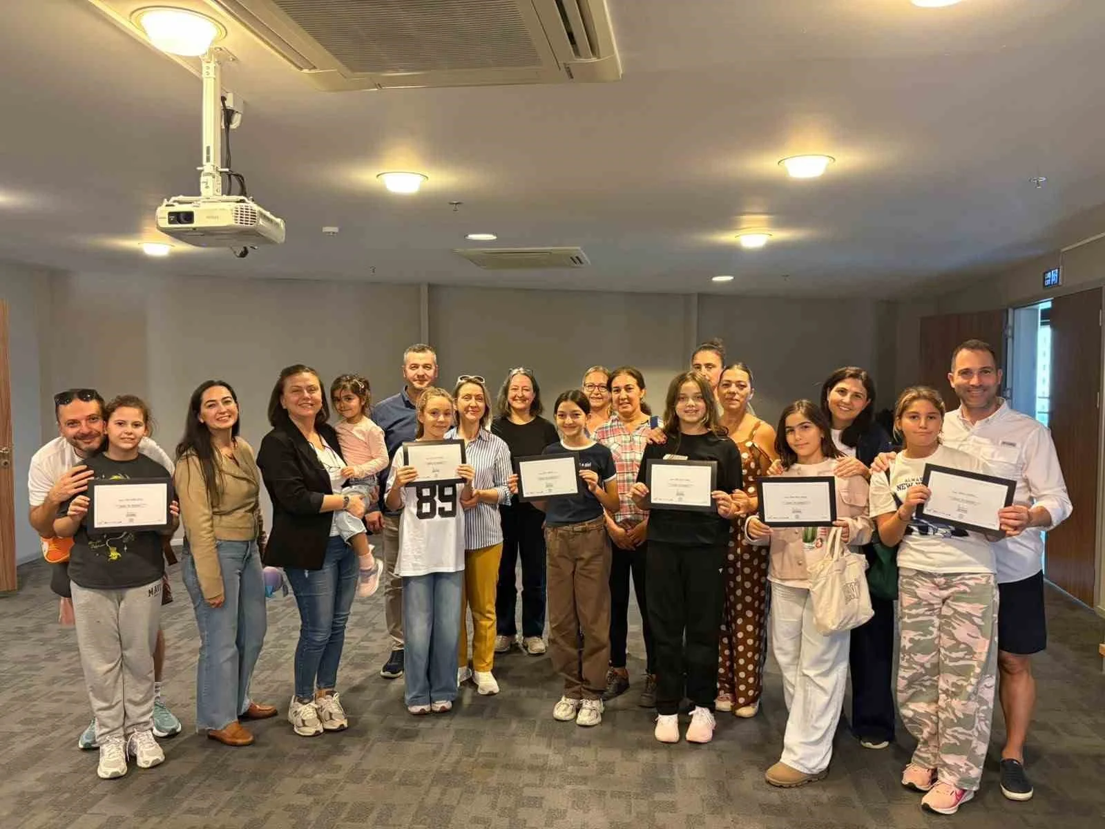 Nilüfer’de kız çocuklarına öz savunma atölyesi
