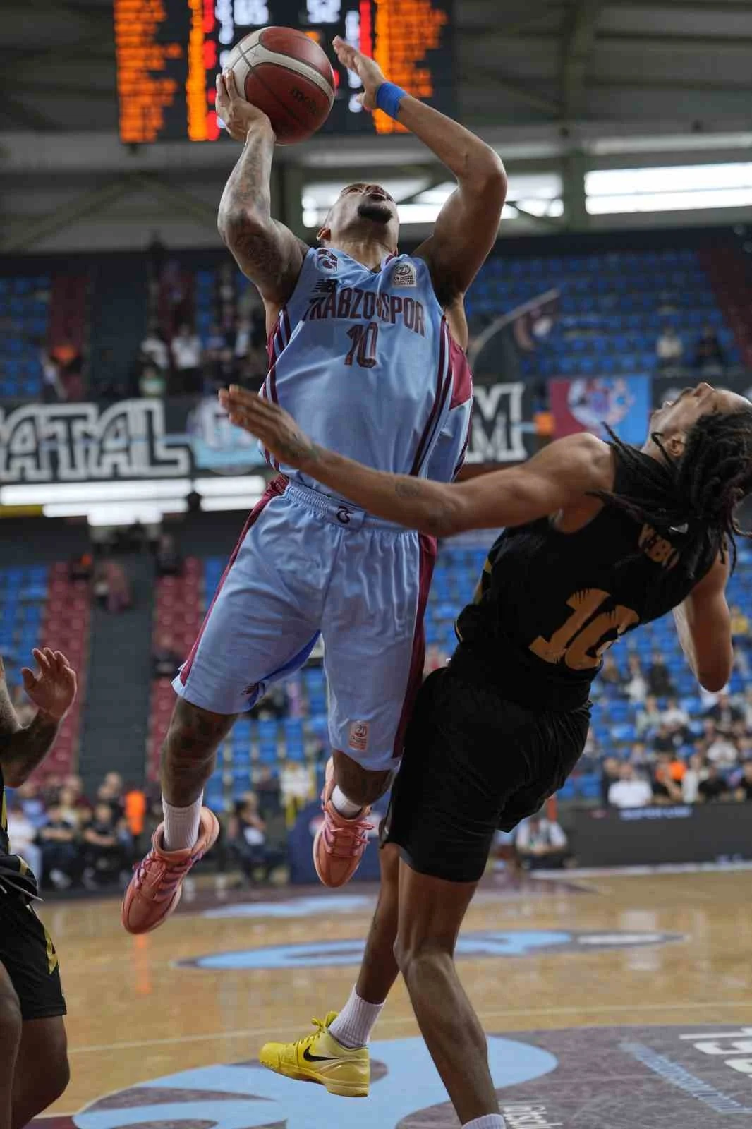 Basketbol Süper Ligi: Trabzonspor: 90 - Esenler Erokspor: 93