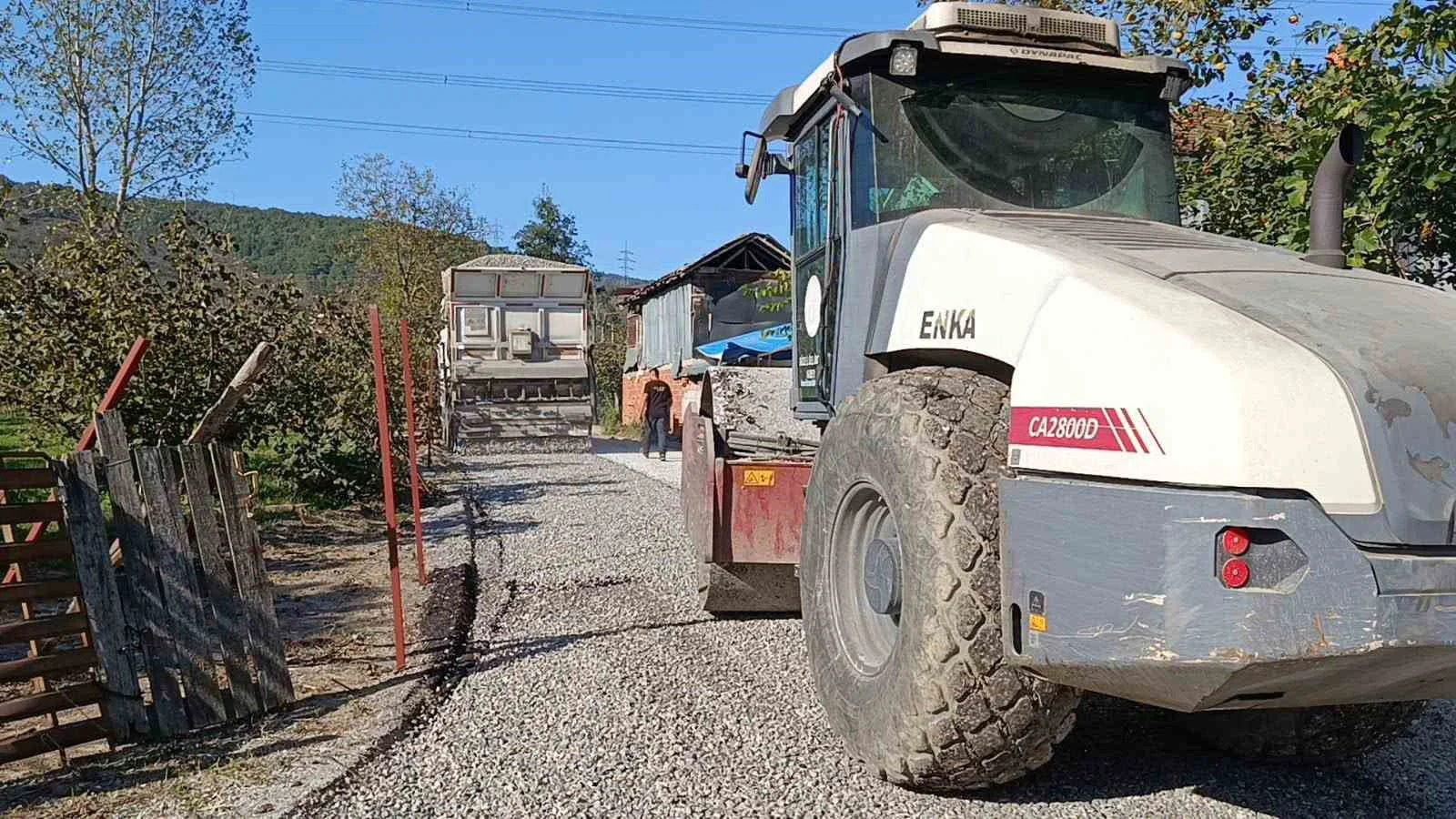Yaka köyünde soğuk asfalt çalışması tamamlandı