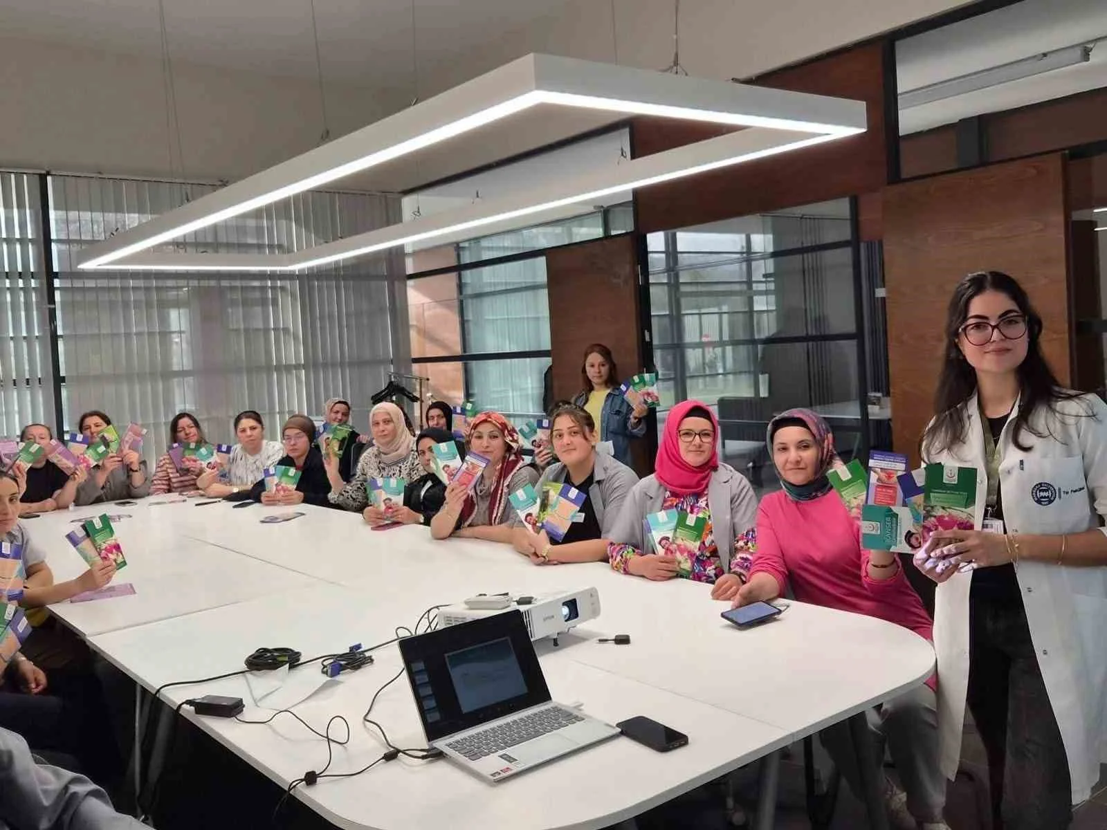 OSB’de çalışan kadınlara kanser farkındalığı eğitimi verildi