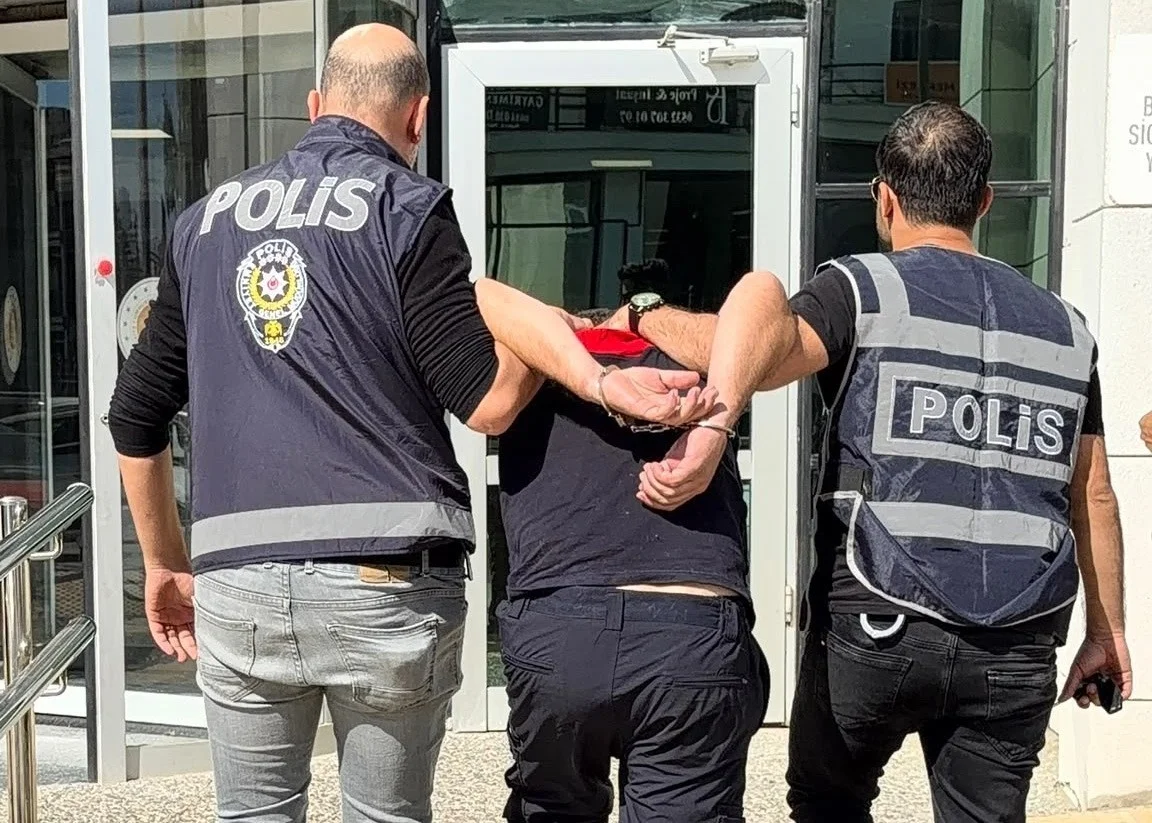 Psikopat itfaiyeci evini kundaklamıştı, eski sevgili hayatını kaybetti