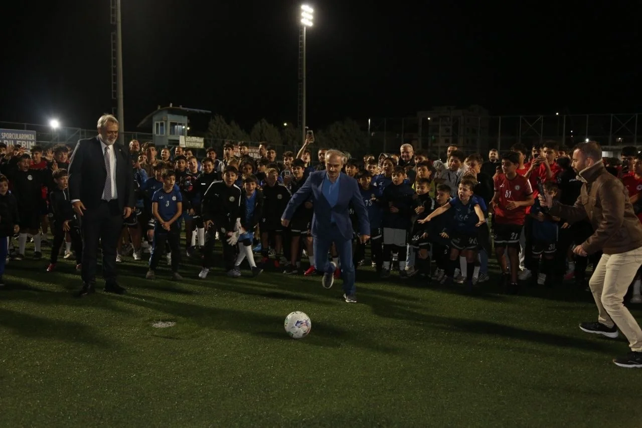 Çayırova’da amatör spor kulüpleri yeni sezonu açtı