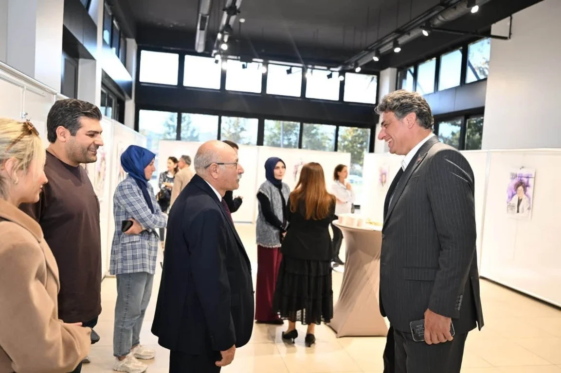 Cumhuriyet’e iz bırakan kadınların hikayeleri Kartepe’de