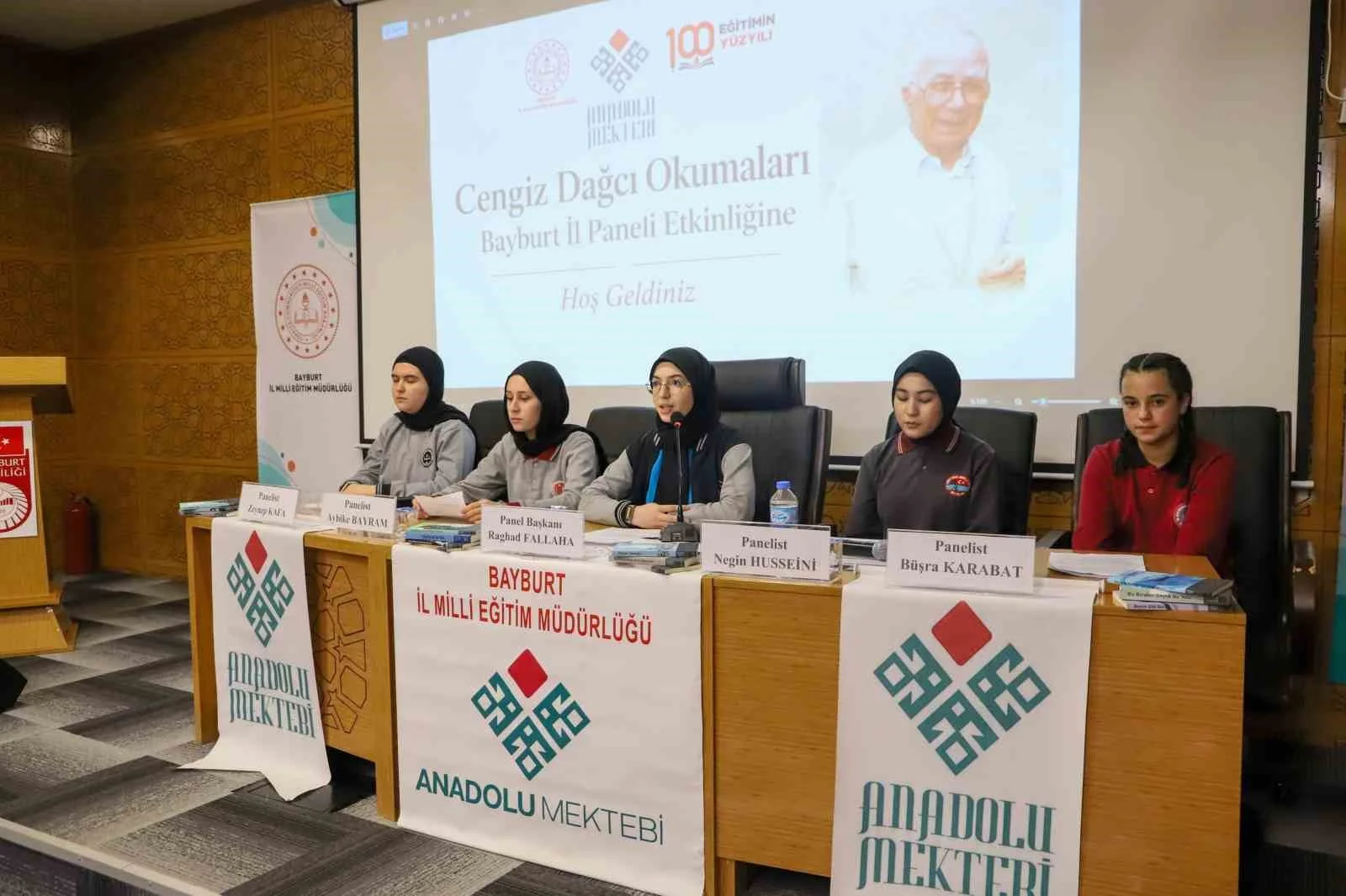 Bayburt’ta Cengiz Dağcı il paneli düzenlendi