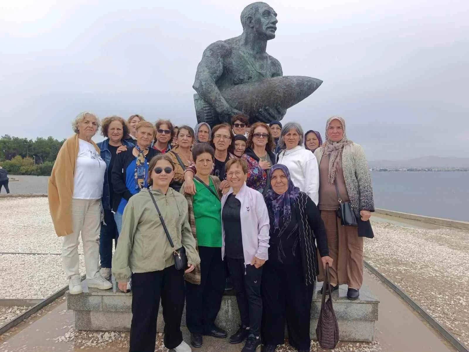 Sarıgöllü kadınlar Çanakkale’ye hayran kaldı