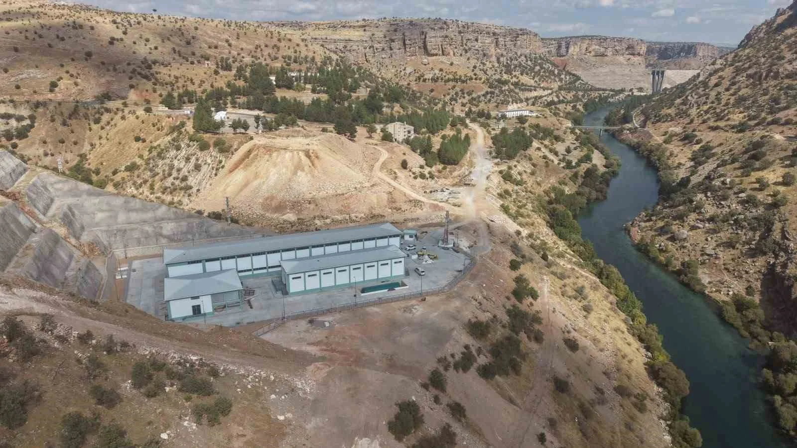 Diyarbakır içme suyu isale hattının 2. kısım ikmalinde çalışmalar devam ediyor