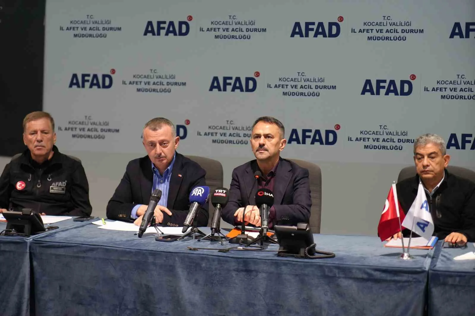 Kocaeli’de selin yaraları sarılıyor: Afetzedelere nakdi destek başladı