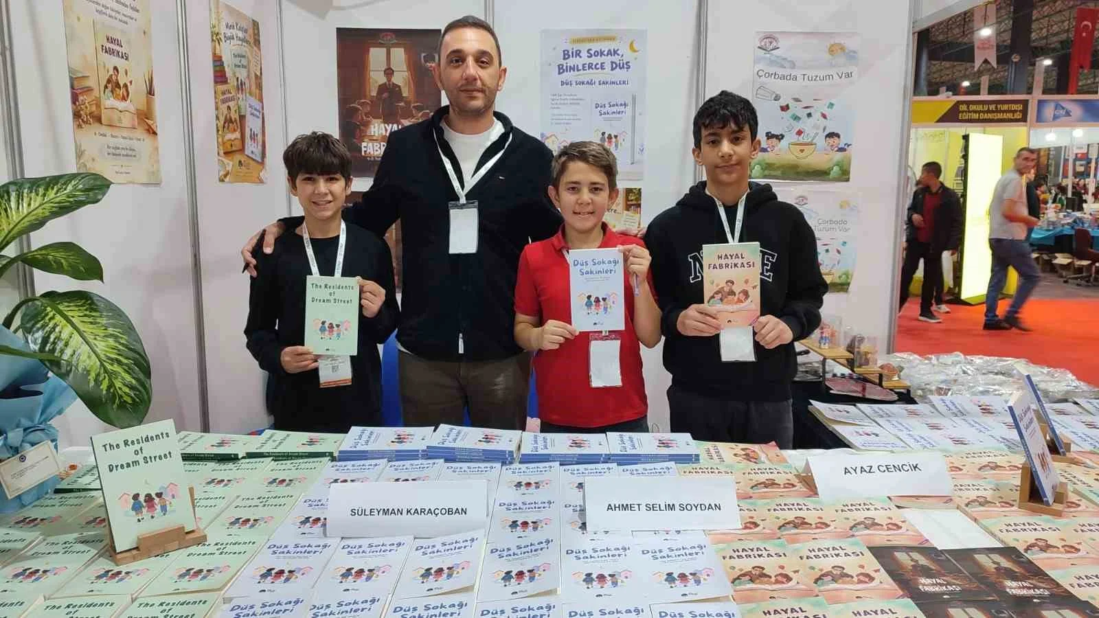Denizli’de 31 öğrenciden 3 kitap