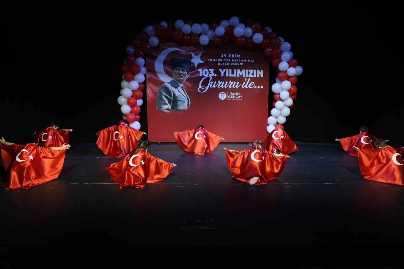 Didim Belediyesi’nden miniklerle Cumhuriyet Bayramı kutlaması