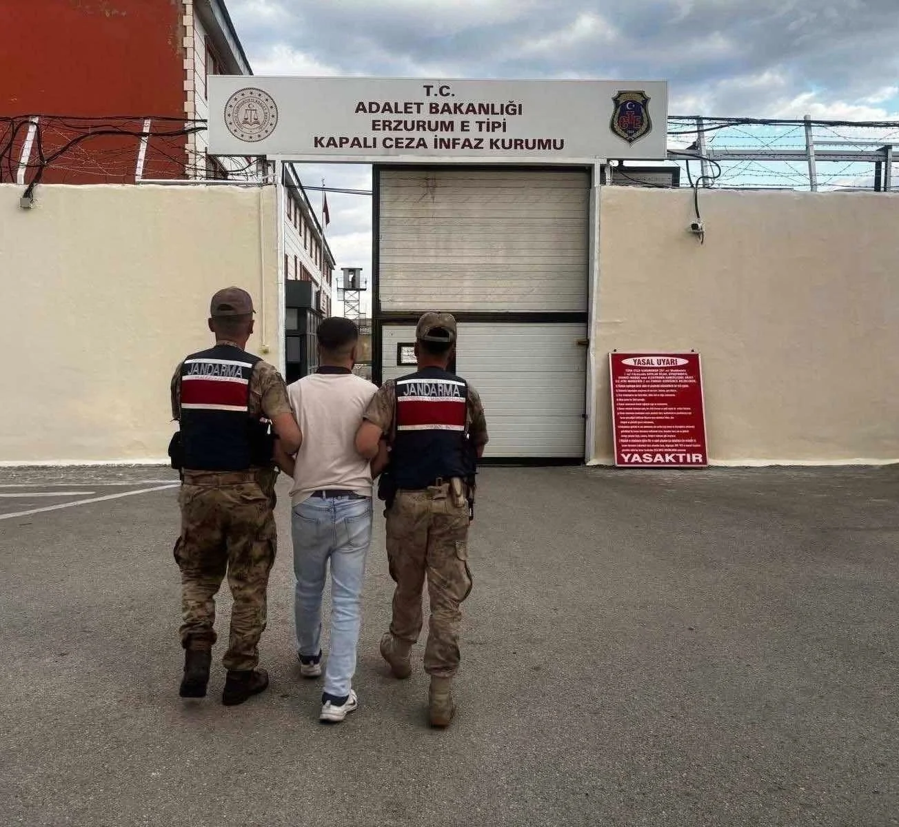 Erzurum’da jandarmadan kaçamadılar: 1 ayda 86 yakalama