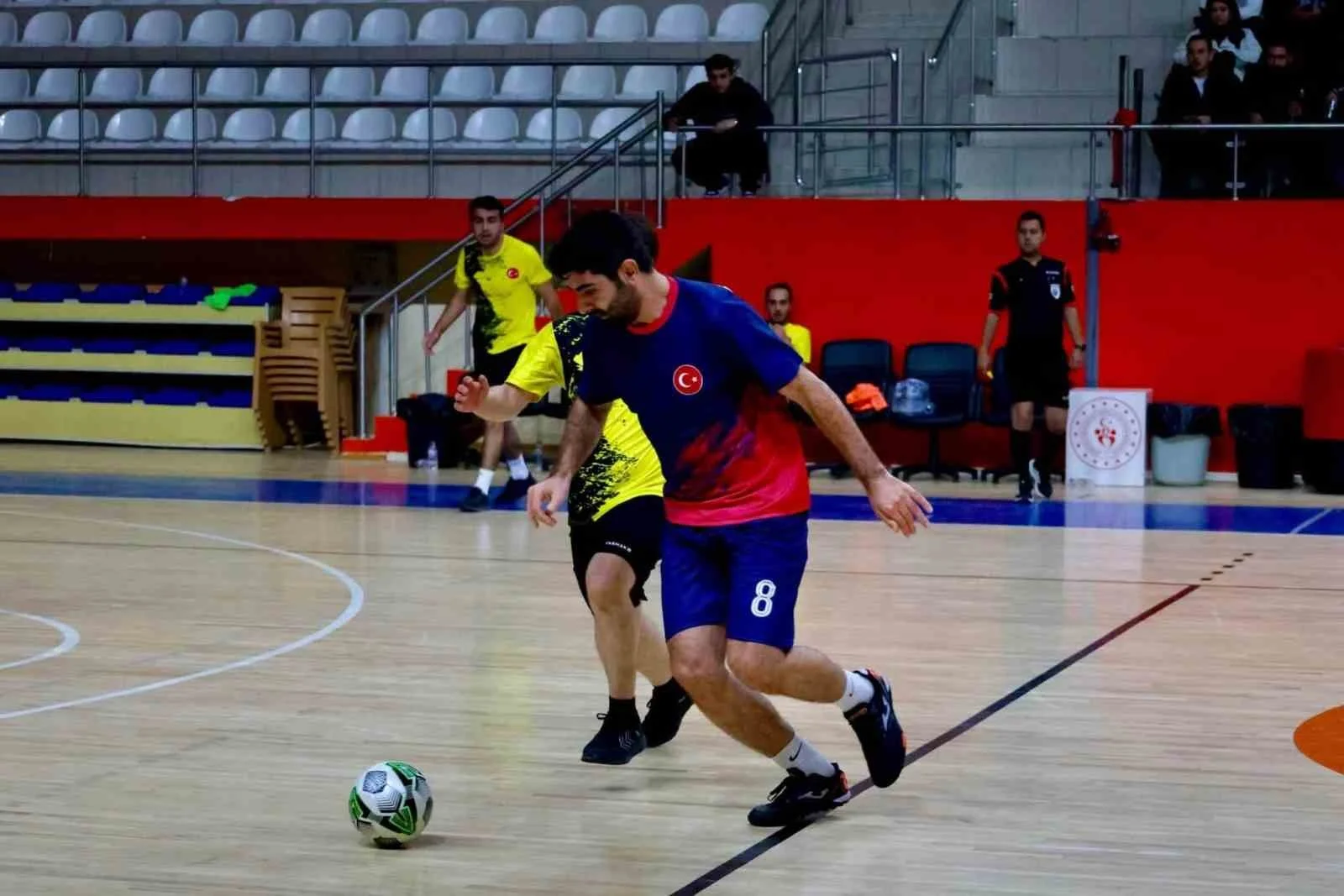 Bilecik’te Kamu Spor Oyunları Futsal Turnuvası başladı