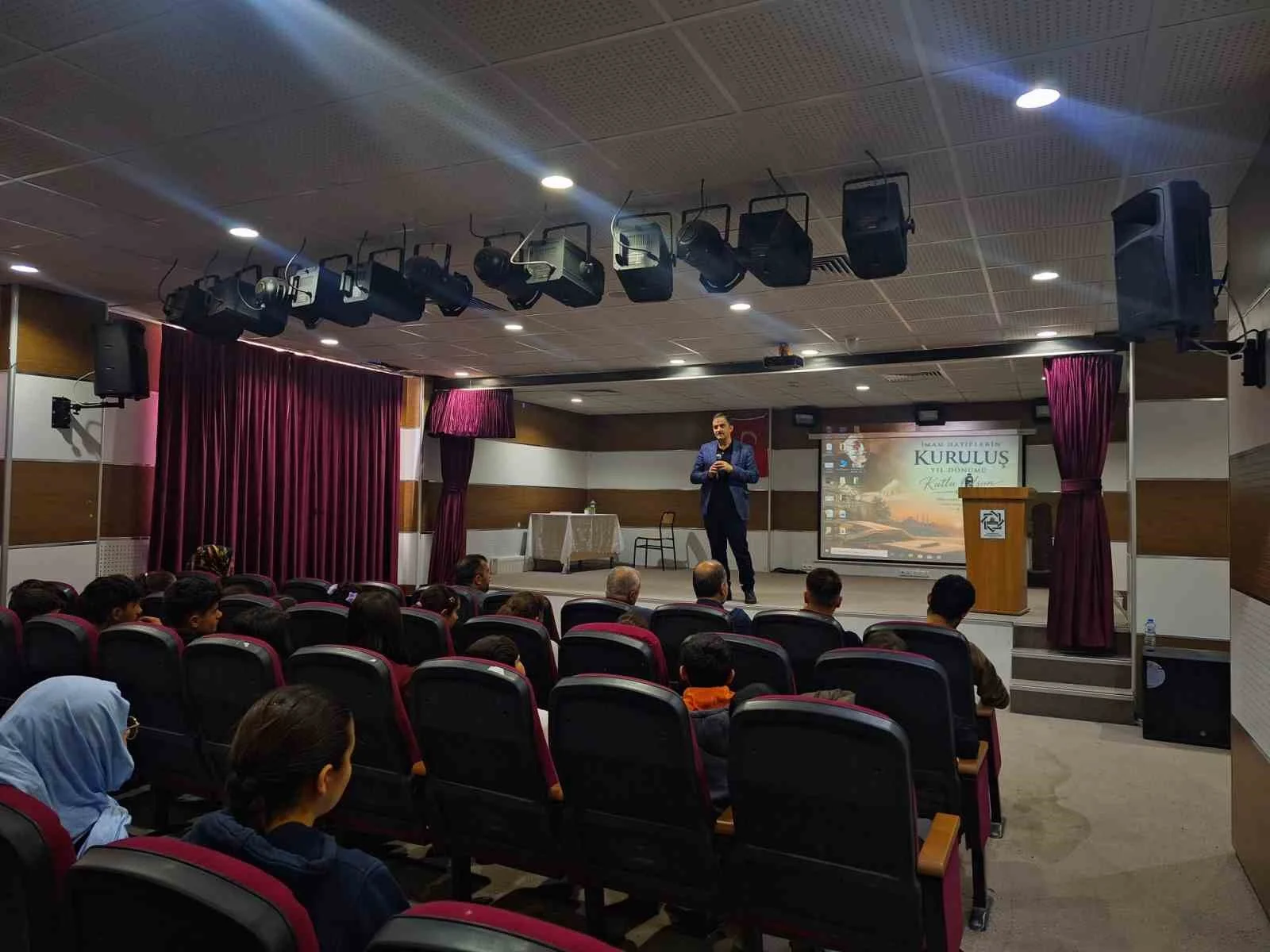 Kars’ta İmam Hatip okullarının kuruluş yıl dönümü programı düzenlendi