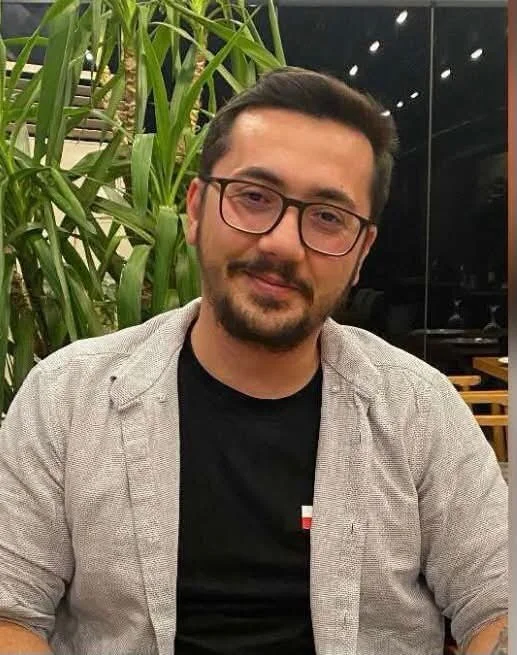 Kazada yaralanan genç doktor 2 yıllık yaşa mücadelesini kaybetti