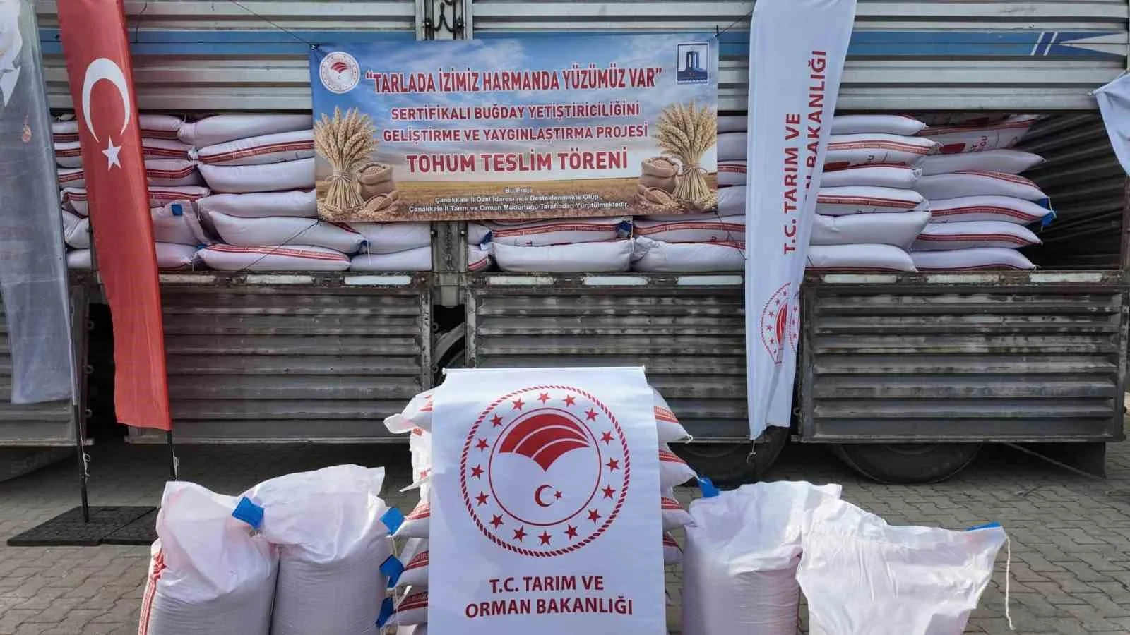 Çanakkale’de çiftçilere sertifikalı buğday dağıtıldı