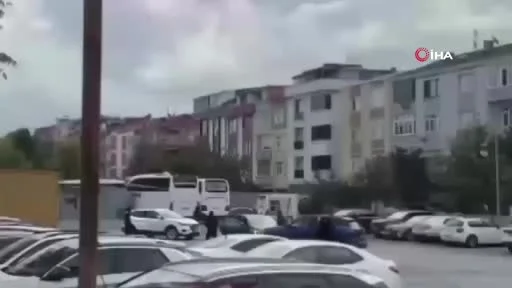 Bayrampaşa’da otomobilin önünü kesip araçtaki 7 kilogram altın ve yüklü miktardaki parayı böyle çaldılar
