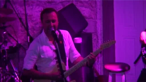 Şarkıcı Nev 57 yaşında hayatını kaybetti