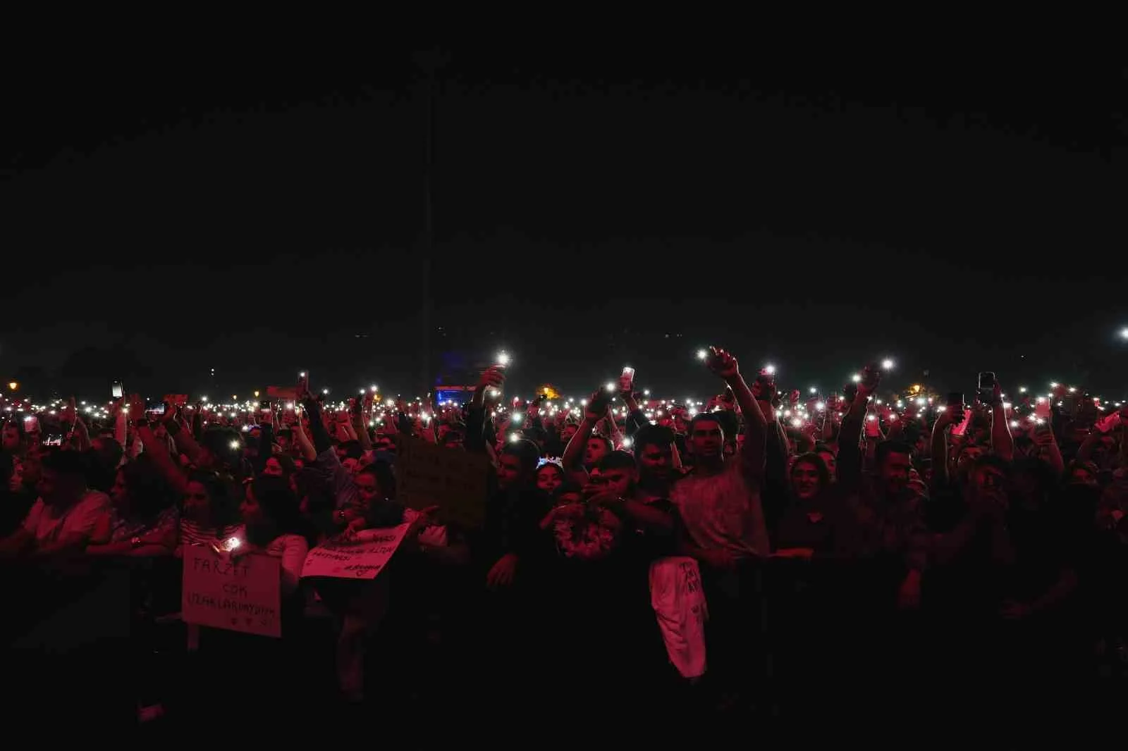 Gaziantep’te Hakan Altun şarkıları yankılandı