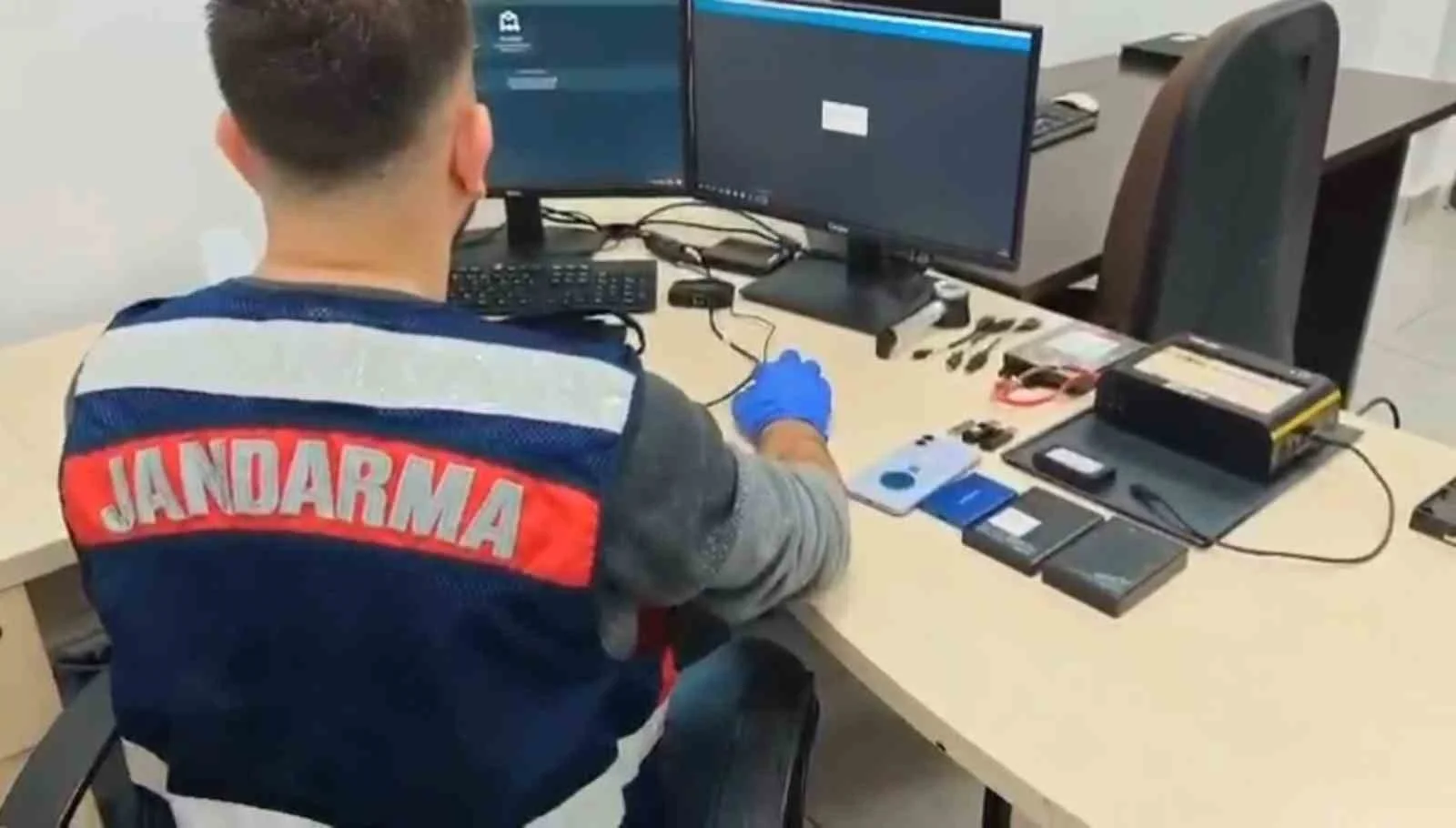 Edirne merkezli 5 ilde yasa dışı bahis operasyonu: 8 gözaltı
