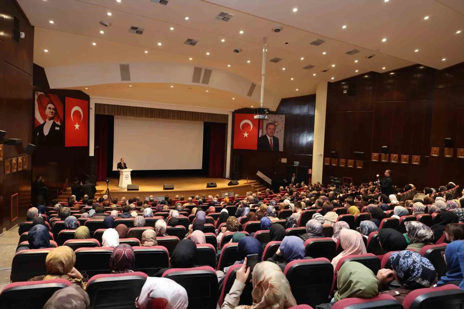 Prof. Dr. Mehmet Görmez ERÜ’de konferans verdi