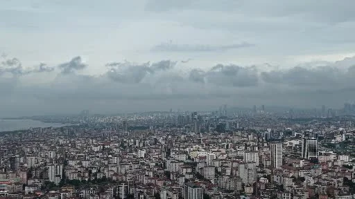 İstanbul’da yağmur bulutları böyle görüntülendi