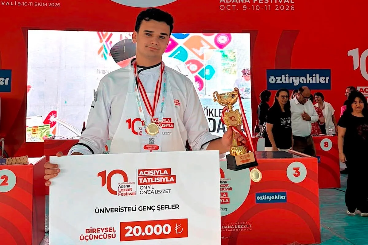 Kapadokya Üniversitesi öğrencileri Adana Lezzet Festivali’ne damga vurdu
