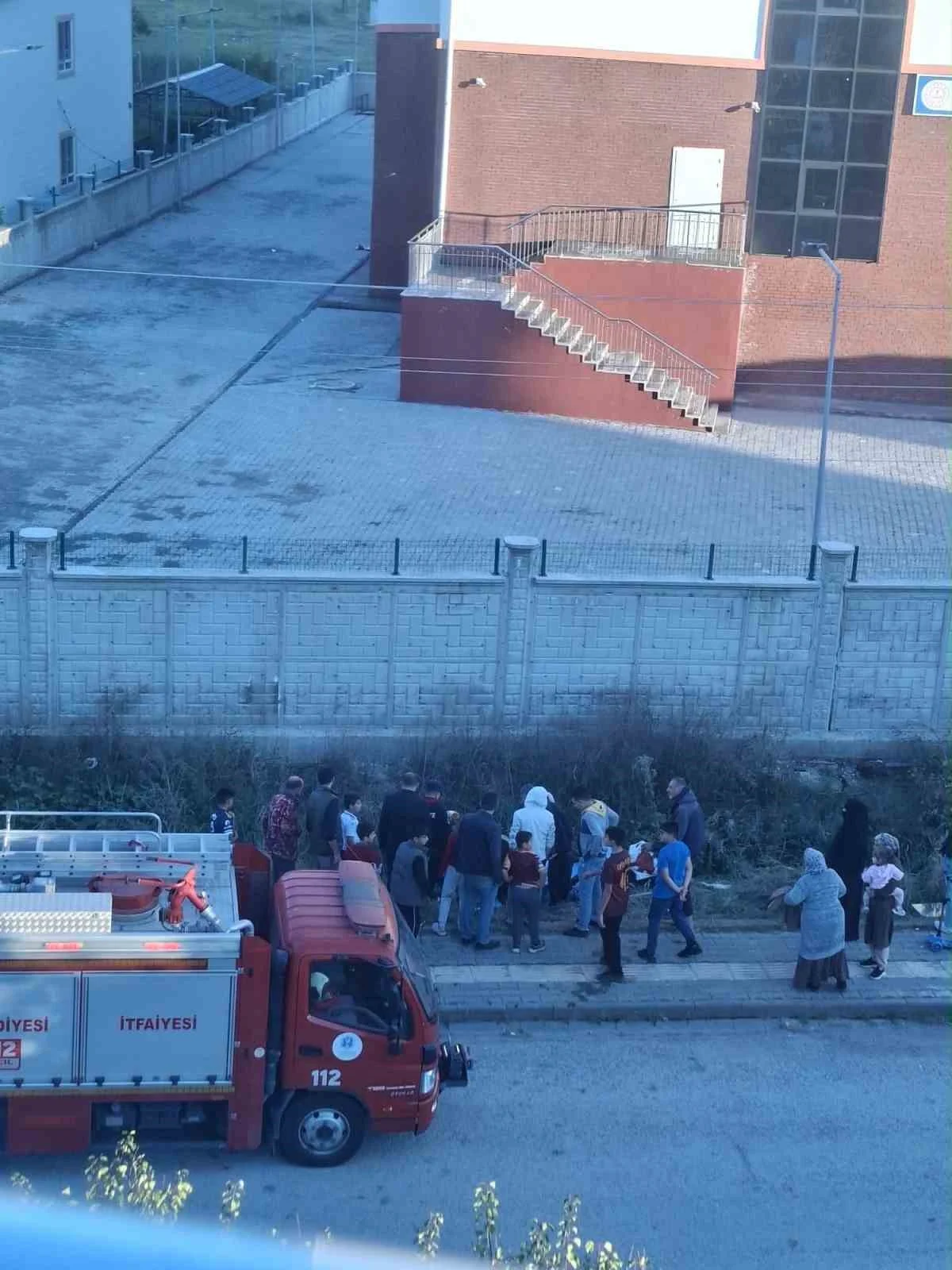 Elazığda su kanalına düşen 8 yaşındaki çocuk kurtarıldı