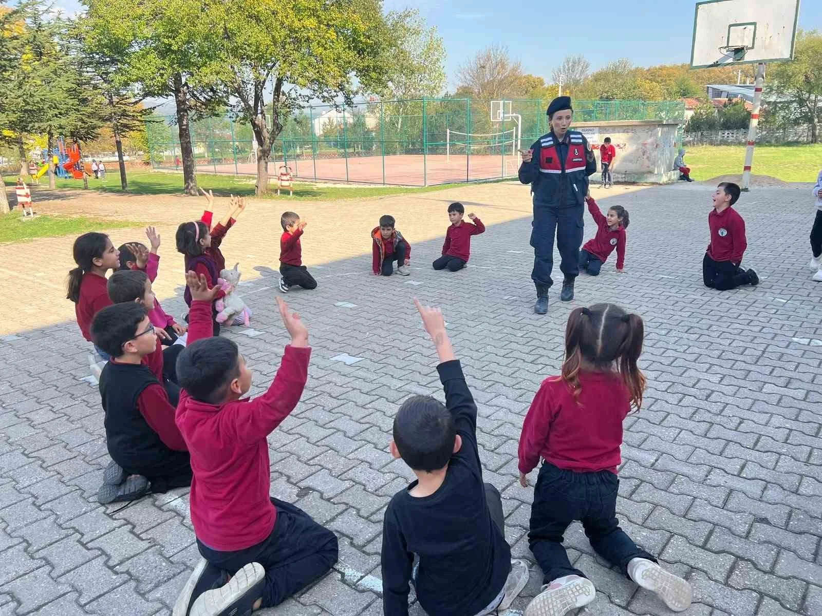 Bilecik’te jandarma öğrencilerle bir araya geldi