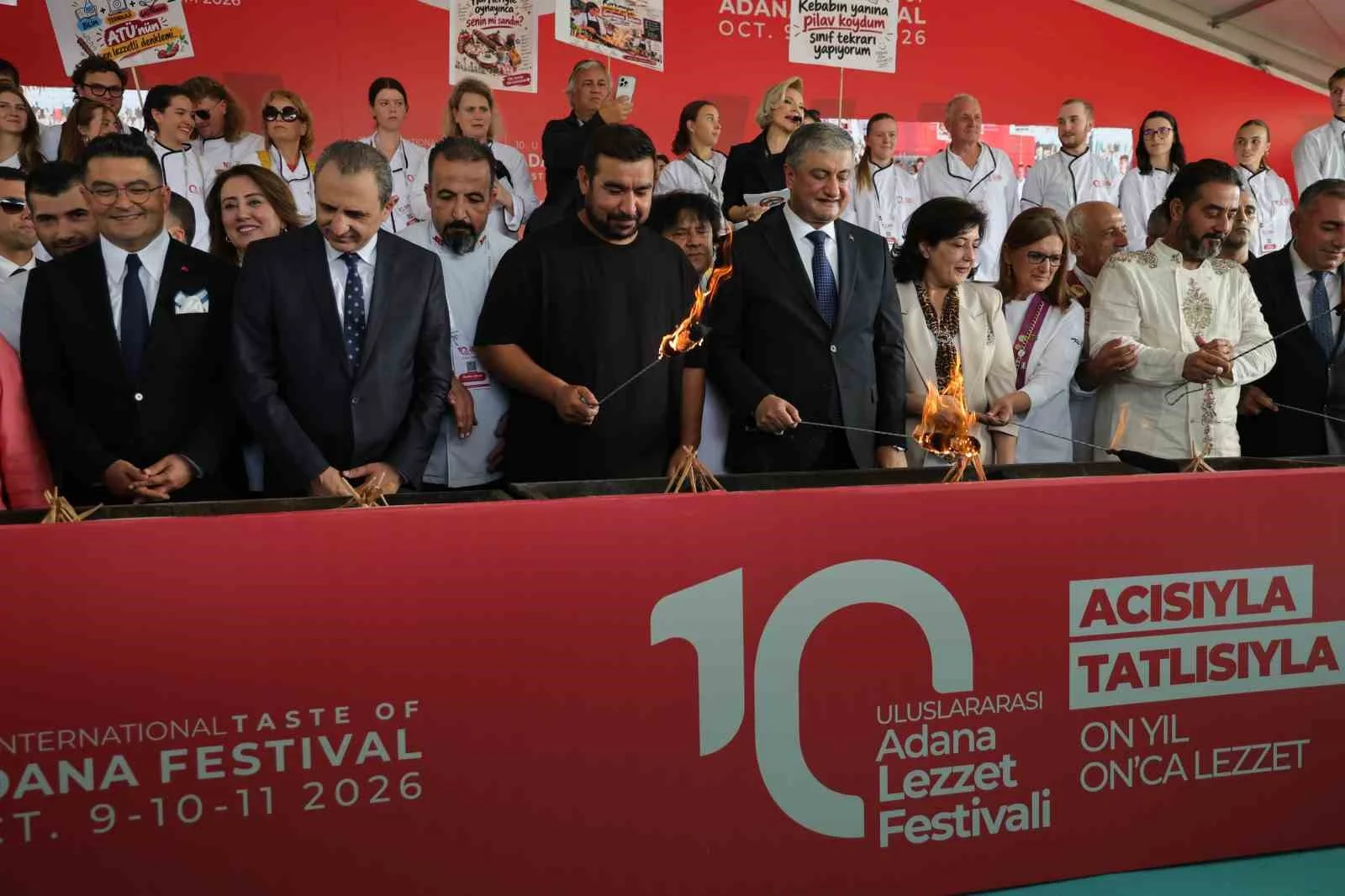 10’uncu Uluslararası Adana Lezzet Festivali’nin dev mangal ateşi yakıldı