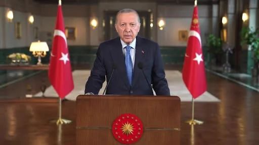 Cumhurbaşkanı Erdoğan: "Yurt dışında yaşayan kardeşlerimizi ne dışardaki yabancı düşmanı akımların ne de ahlak yoksunu tiplerin insafına asla bırakmayacağız"