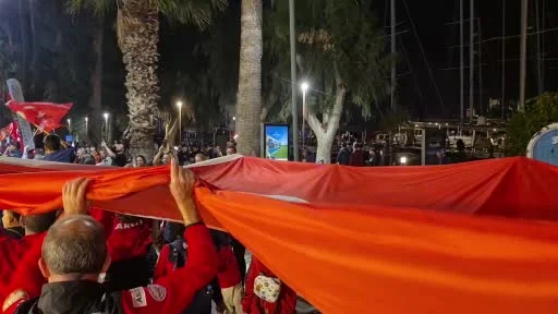 Bodrum’da binlerce kişi bayramı kutladı