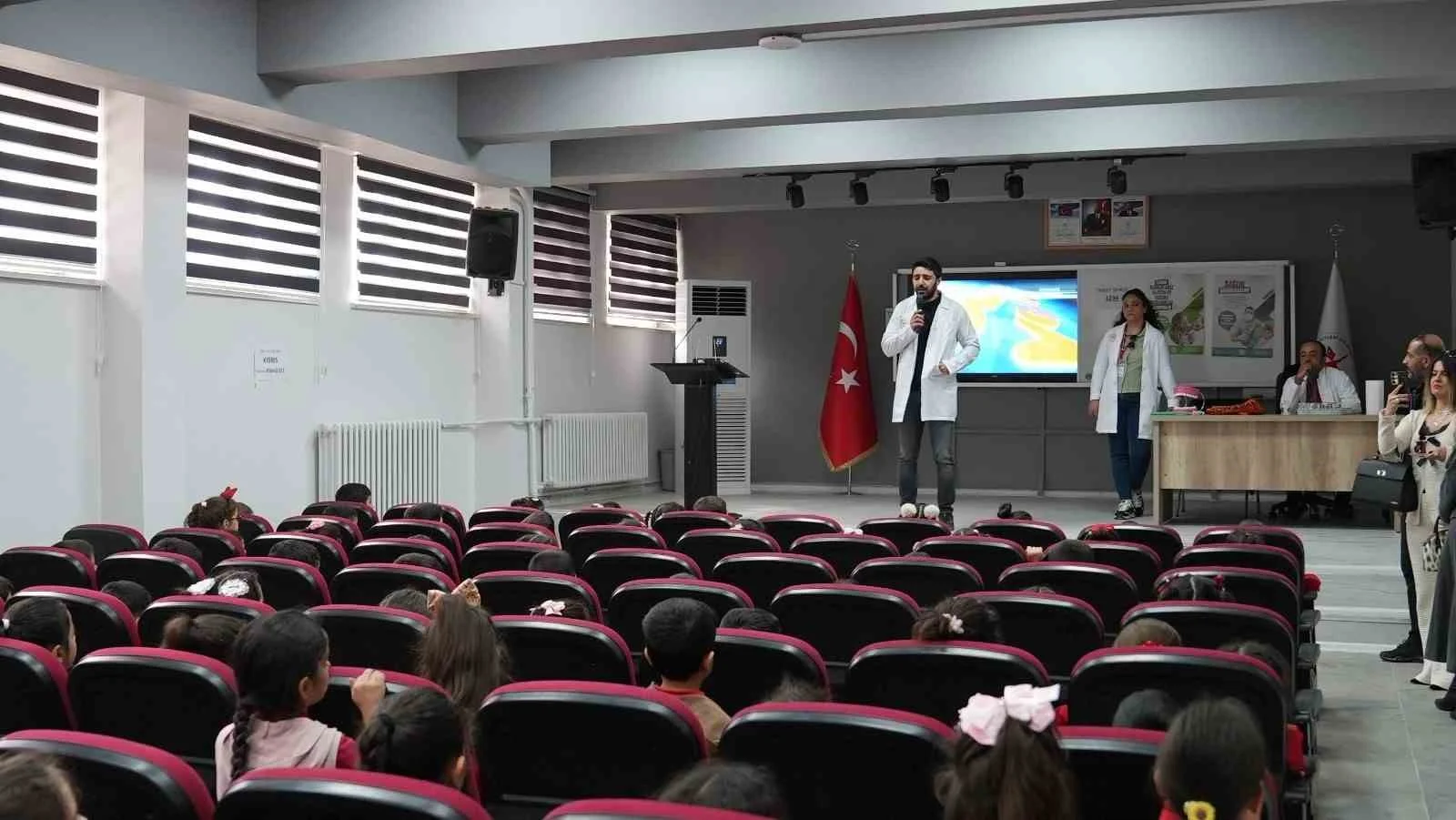Elazığ Belediyesi’nden öğrencilere ağız ve diş sağlığı eğitimi