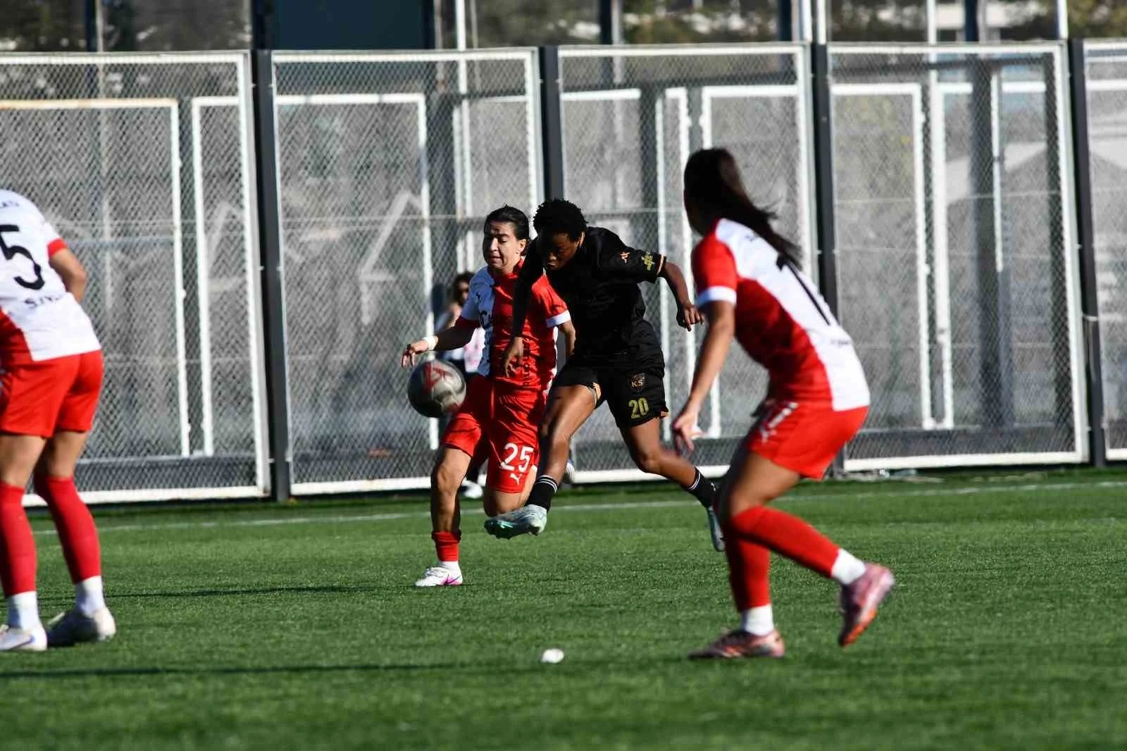 Kayseri Kadın FK evinde berabere kaldı